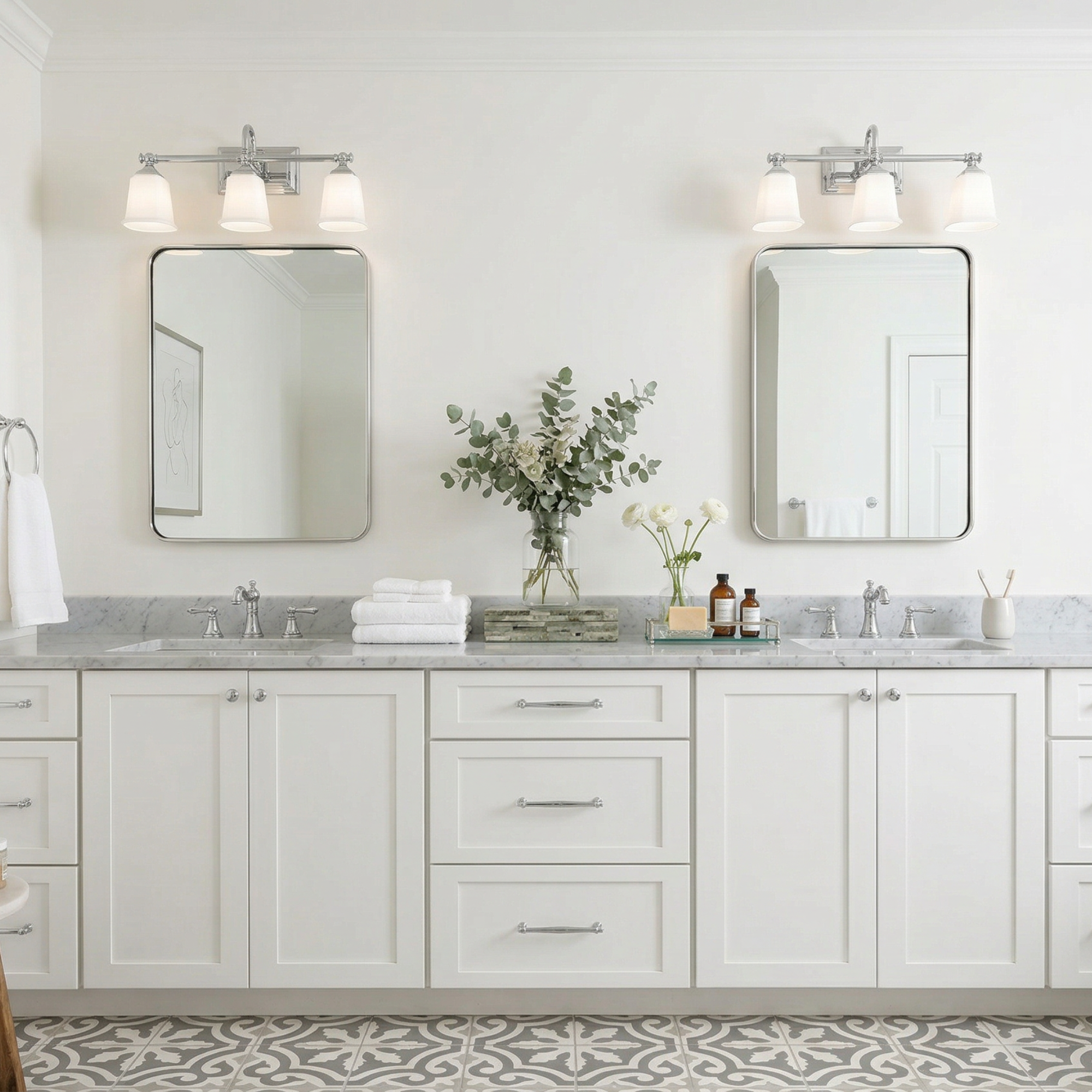 Nicholas Bath Light with Etched Glass