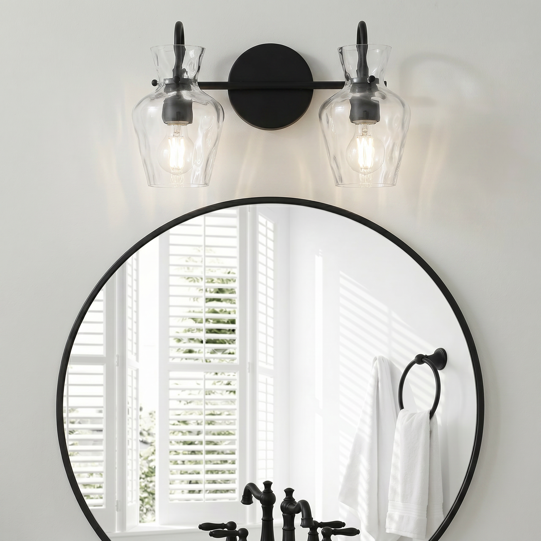 Hollis Bath Light