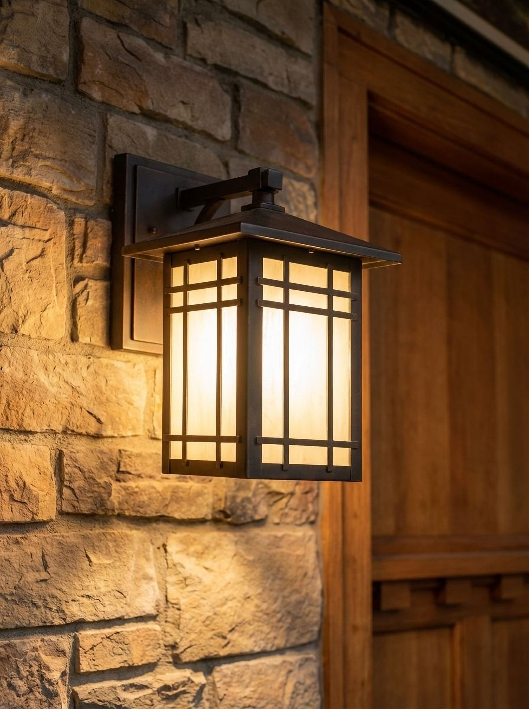 Hillcrest Wall Light