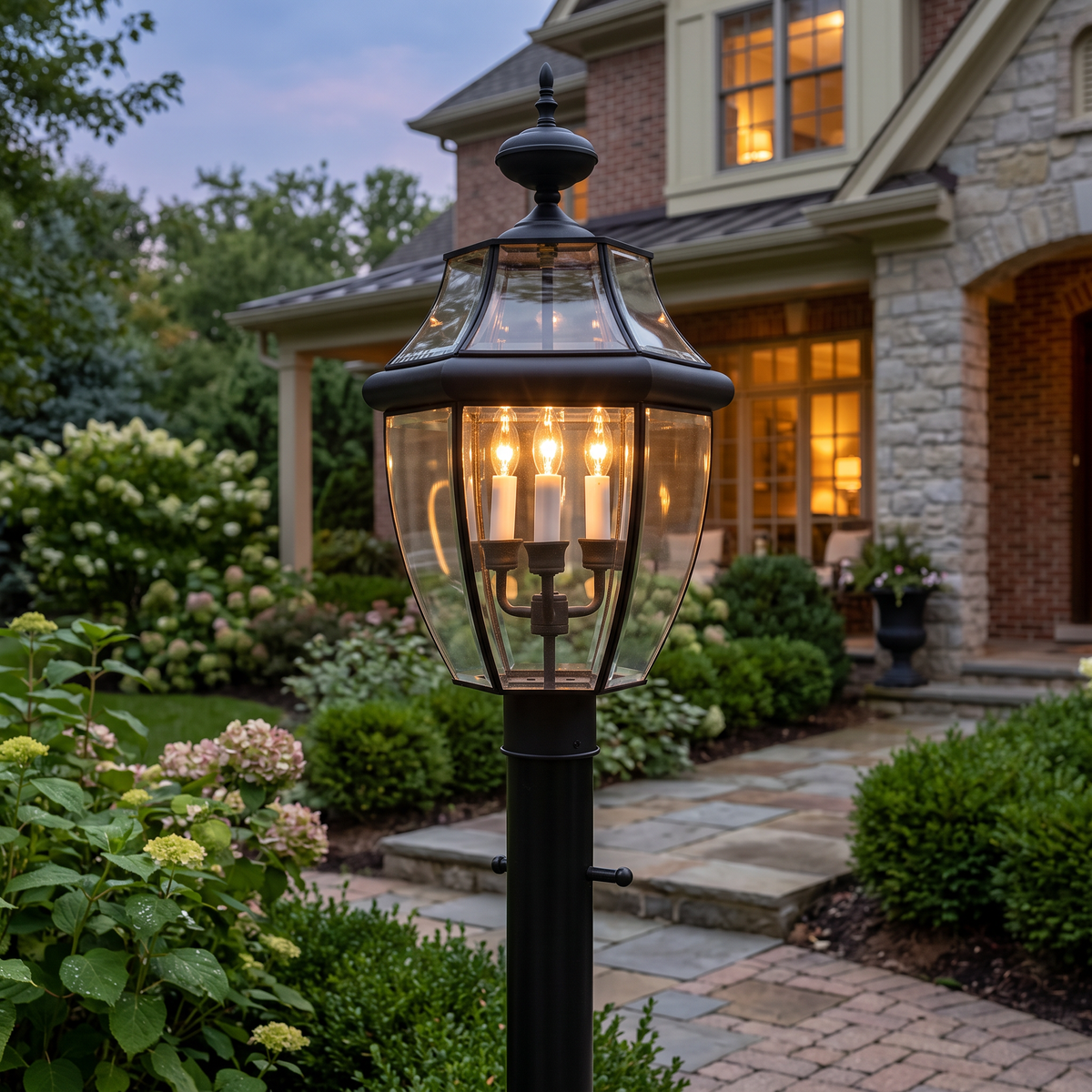 Newbury Post Light