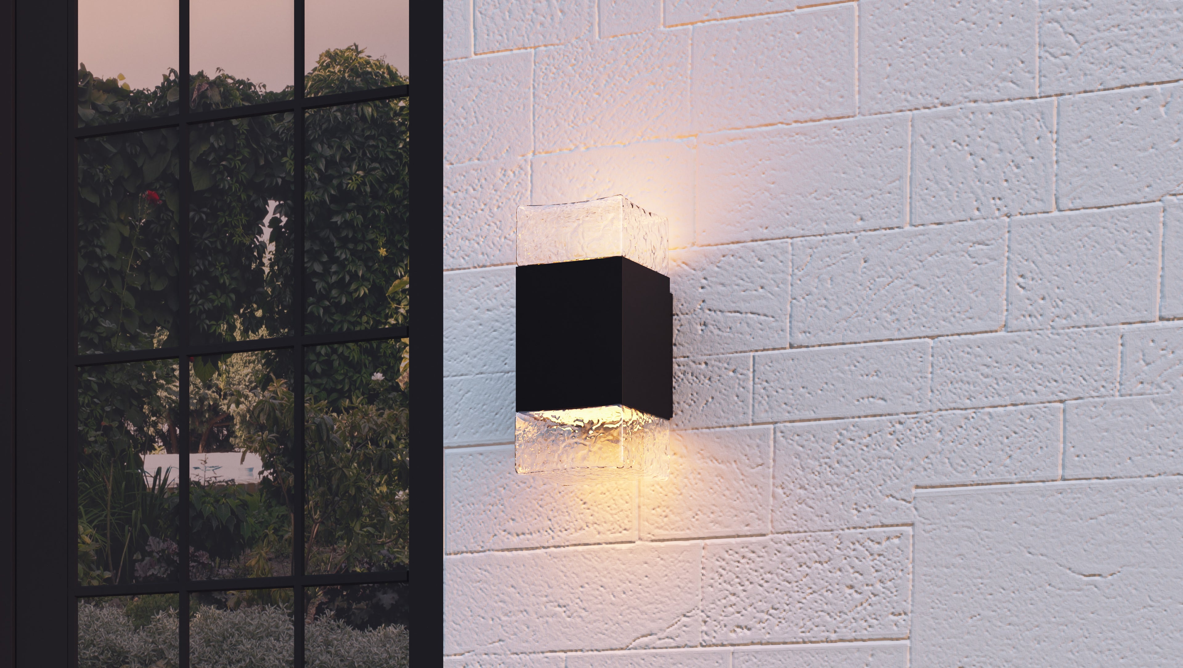 Saxton Wall Light