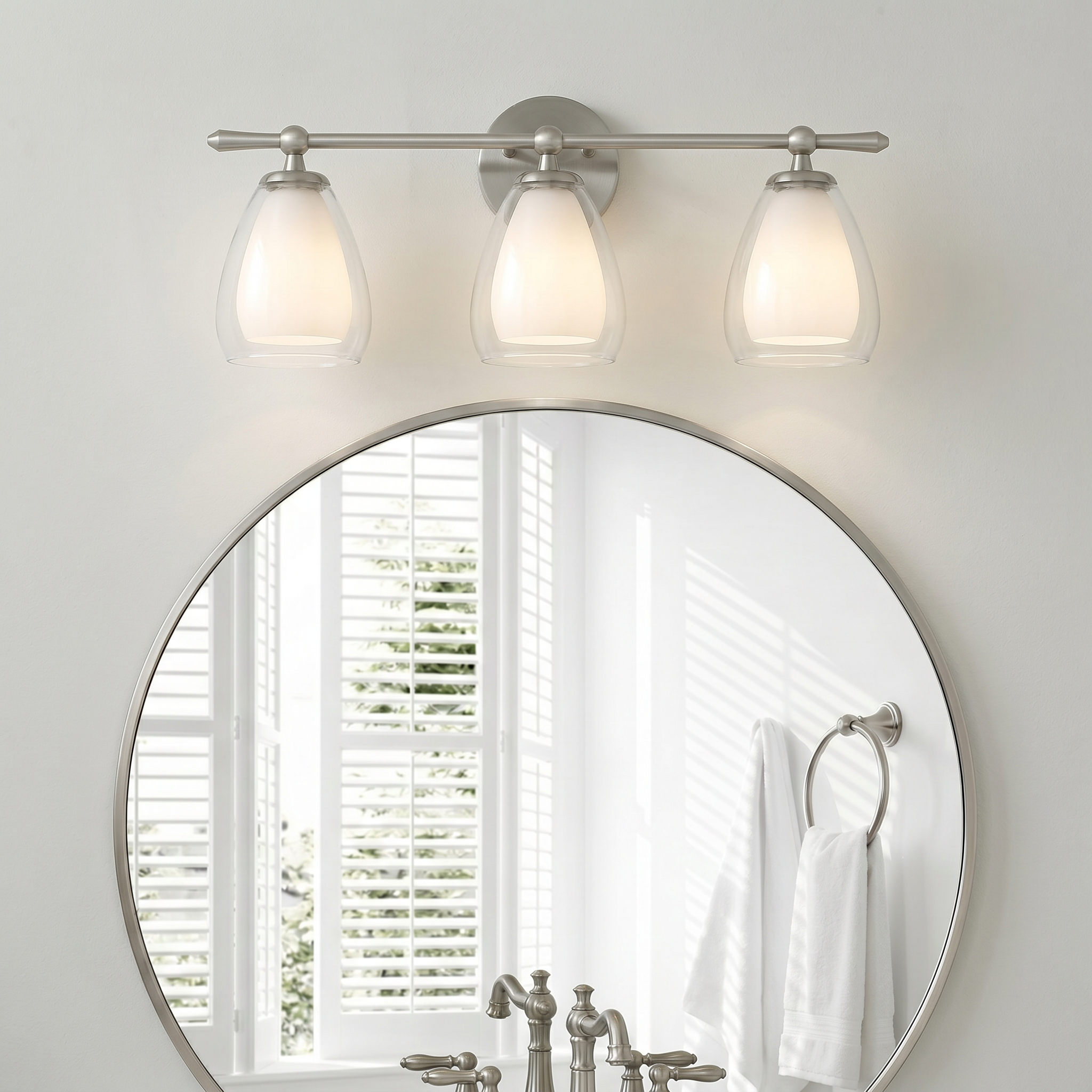 Vivienne Bath Light